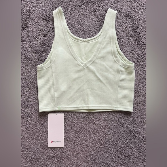Lululemon Softstreme Tank Kohlrabi Size 8 - Picture 3 of 3